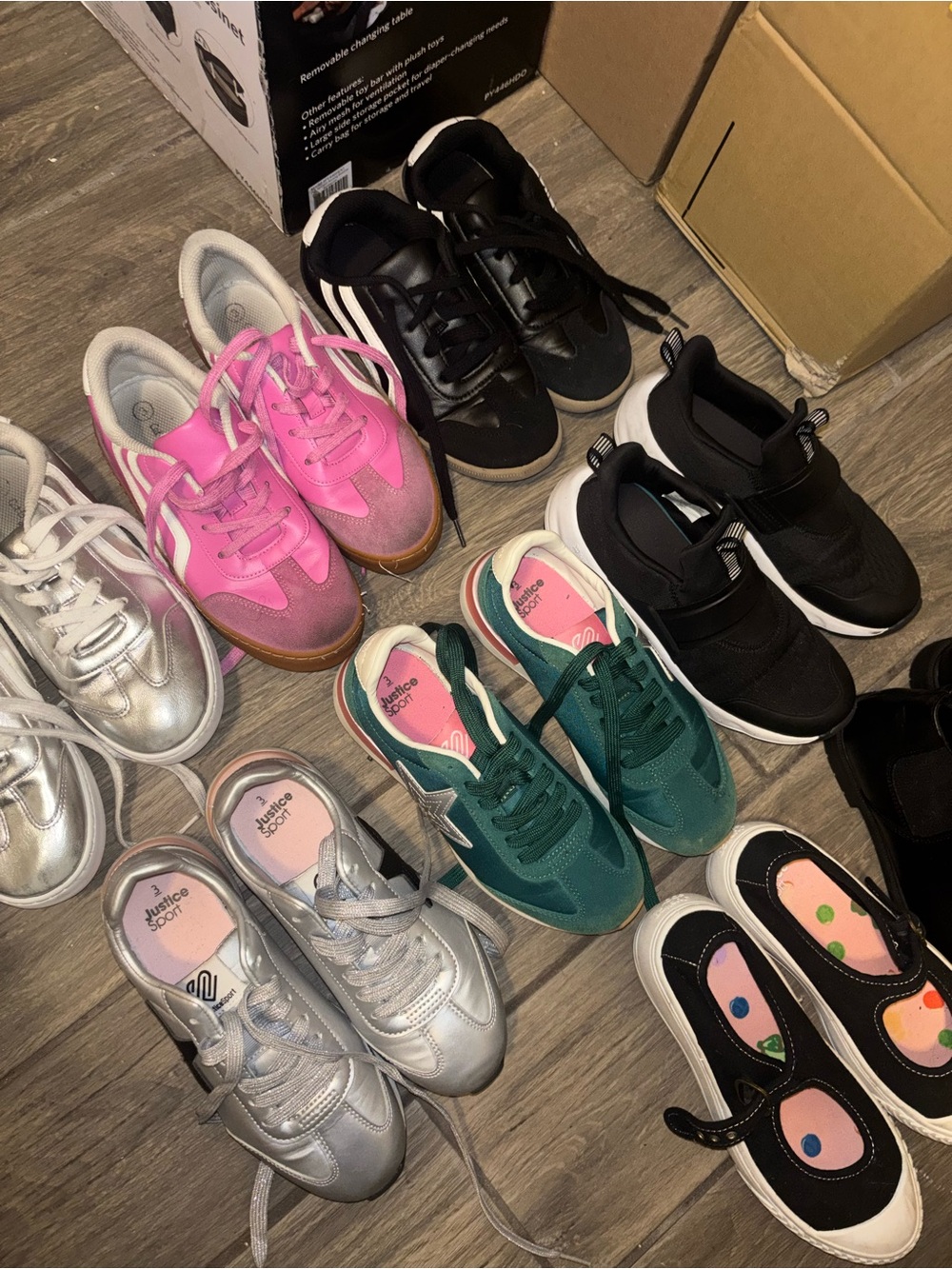 Shoes bundle - Picture 6 of 8